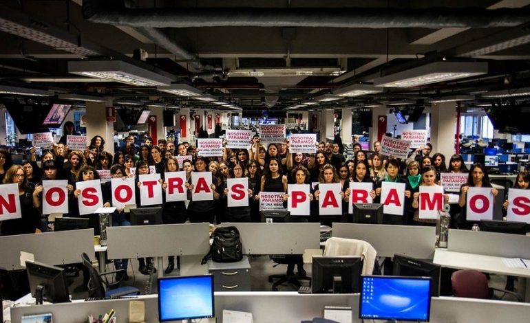¡Apoyamos el paro por y con las mujeres en todo el mundo!