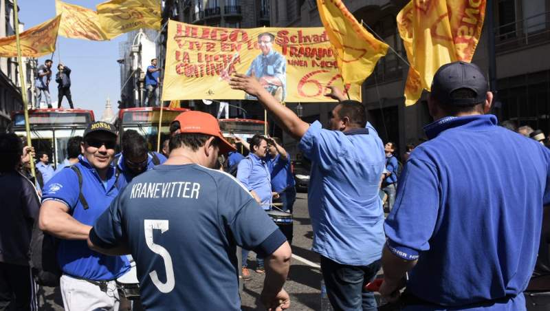 ¡Todo el apoyo a los trabajadores de la 60!