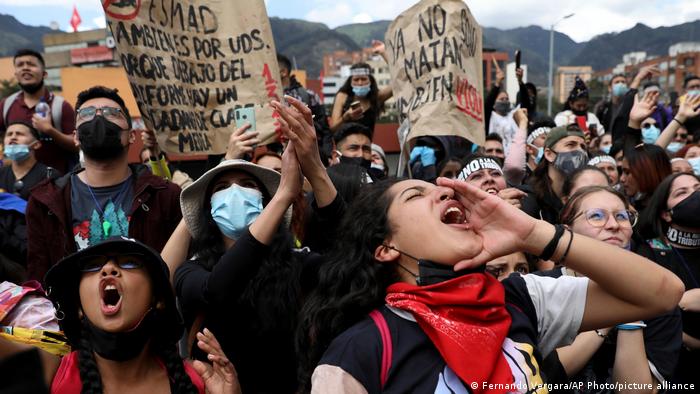 LA LUCHA DEL PUEBLO COLOMBIANO DESDE ADENTRO