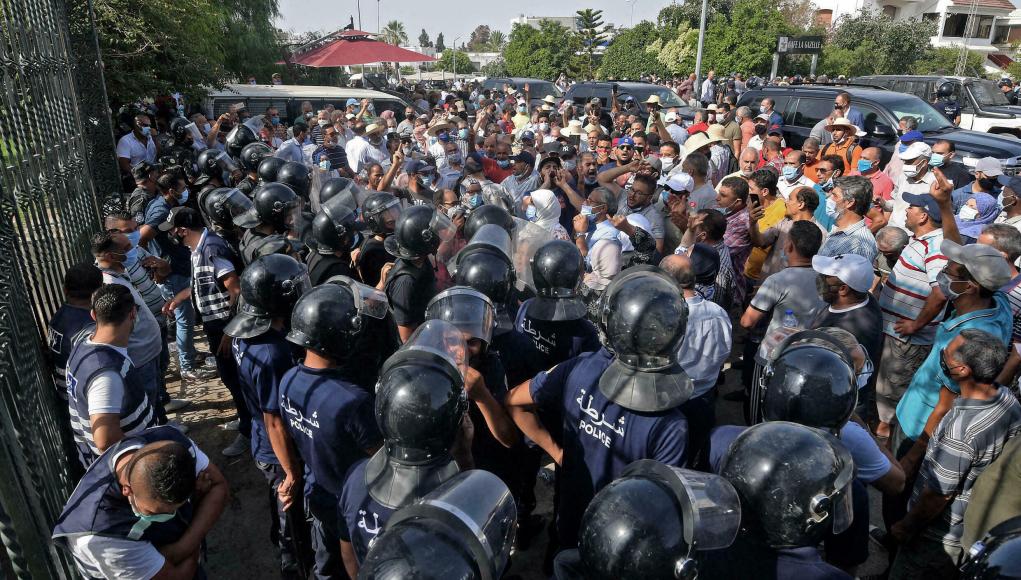 ¡ABAJO ES GOLPE DE ESTADO EN TÚNEZ!